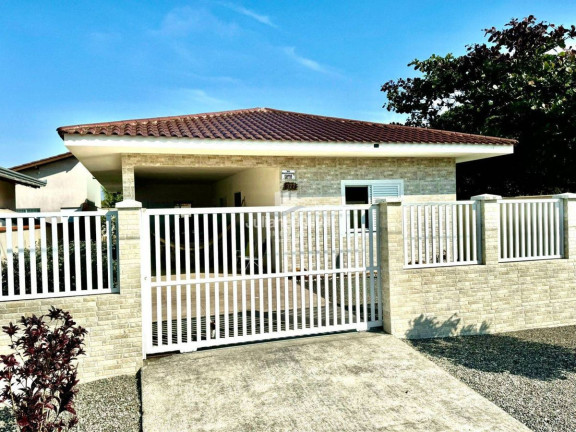 Imagem Casa à Venda, 140 m² em Barra Do Sai - Itapoá