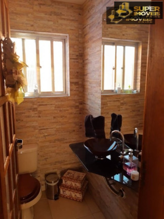 Imagem Casa com 5 Quartos à Venda, 240 m² em São Gonçalo - Pelotas