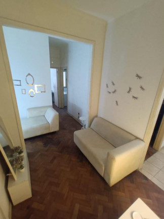 Imagem Apartamento com 2 Quartos à Venda,  em Copacabana - Rio De Janeiro