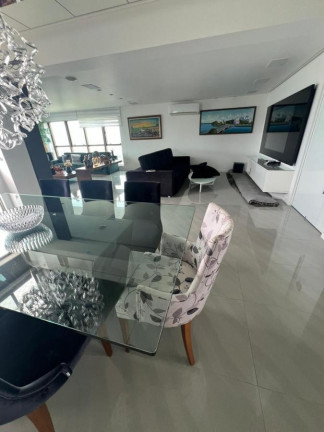 Imagem Imóvel com 4 Quartos à Venda, 230 m² em Beira Rio - Recife Imagem Imóvel com 4 Quartos à Venda, 230 m² em Beira Rio - Recife