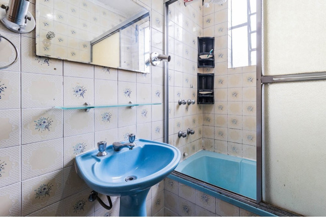 Imagem Imóvel com 2 Quartos à Venda, 64 m² em Vila Ipiranga - Porto Alegre Imagem Imóvel com 2 Quartos à Venda, 64 m² em Vila Ipiranga - Porto Alegre