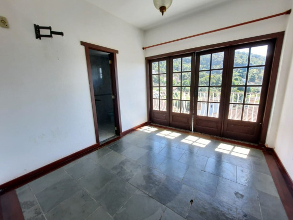 Imagem Casa com 4 Quartos à Venda, 229 m² em Parque Do Ingá - Teresópolis Imagem Casa com 4 Quartos à Venda, 229 m² em Parque Do Ingá - Teresópolis