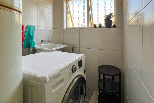 Imagem Apartamento com 3 Quartos à Venda, 55 m² em Marechal Rondon - Canoas Imagem Apartamento com 3 Quartos à Venda, 55 m² em Marechal Rondon - Canoas