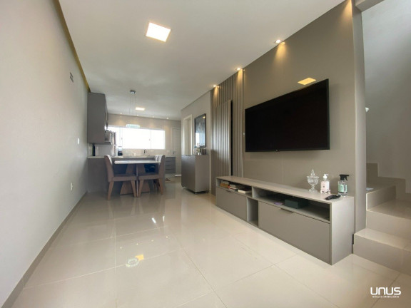 Sobrado com 2 Quartos à Venda, 120 m² em Forquilhas - São José