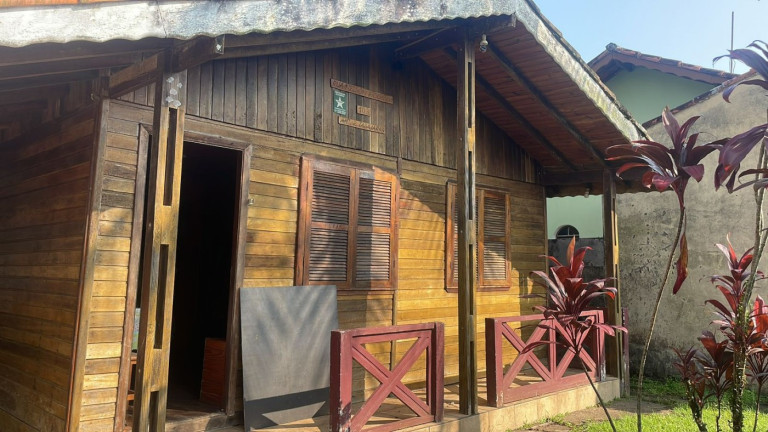 Imagem Casa com 2 Quartos à Venda, 250 m² em Tupy - Itanhaém Imagem Casa com 2 Quartos à Venda, 250 m² em Tupy - Itanhaém