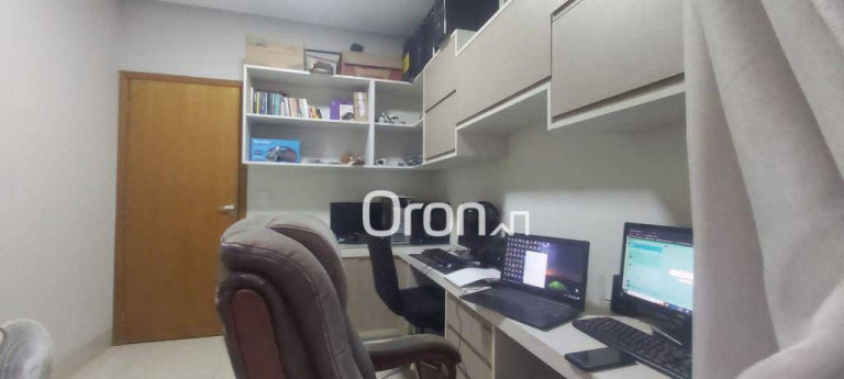 Imagem Sobrado com 3 Quartos à Venda, 215 m² em Jardim Mariliza - Goiânia Imagem Sobrado com 3 Quartos à Venda, 215 m² em Jardim Mariliza - Goiânia