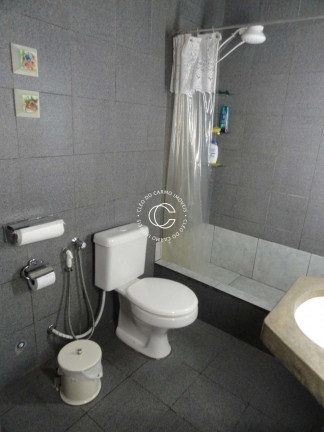 Imagem Casa com 4 Quartos à Venda, 231 m² em Centro - Santa Maria Imagem Casa com 4 Quartos à Venda, 231 m² em Centro - Santa Maria