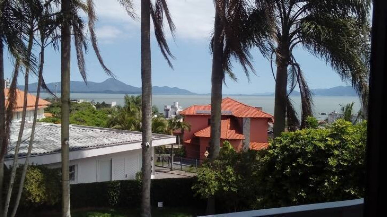 Imagem Casa com 4 Quartos à Venda, 360 m² em Itaguaçu - Florianópolis Imagem Casa com 4 Quartos à Venda, 360 m² em Itaguaçu - Florianópolis