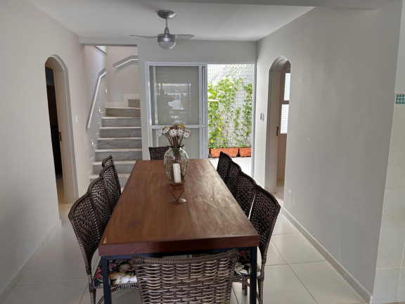 Imagem Casa com 5 Quartos para Temporada, 280 m² em Lázaro - Ubatuba