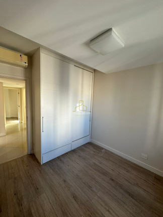 Imagem Imóvel com 4 Quartos à Venda, 122 m² em Praia Do Canto - Vitória Imagem Imóvel com 4 Quartos à Venda, 122 m² em Praia Do Canto - Vitória