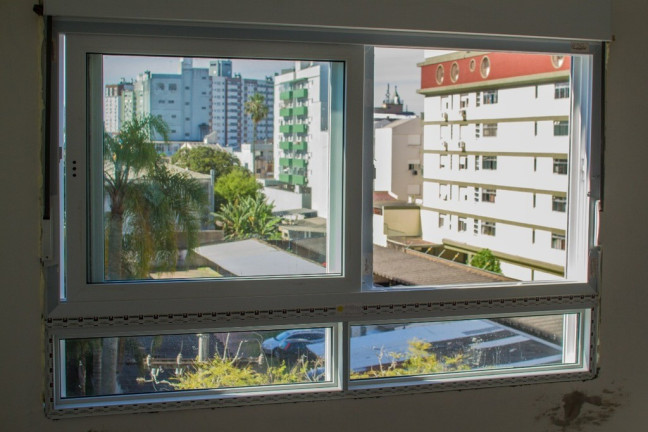 Imagem Apartamento com 2 Quartos à Venda, 61 m² em Menino Deus - Porto Alegre Imagem Apartamento com 2 Quartos à Venda, 61 m² em Menino Deus - Porto Alegre
