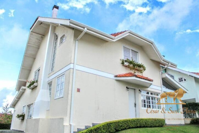 Imagem Casa com 3 Quartos à Venda, 200 m² em Alto Capivari - Campos Do Jordão Imagem Casa com 3 Quartos à Venda, 200 m² em Alto Capivari - Campos Do Jordão