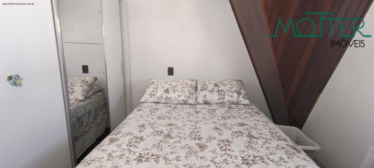Imagem Casa com 4 Quartos à Venda, 213 m² em Capão Raso - Curitiba Imagem Casa com 4 Quartos à Venda, 213 m² em Capão Raso - Curitiba