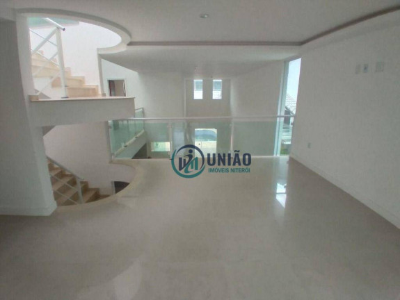 Imagem Casa com 7 Quartos à Venda, 950 m² em Itacoatiara - Niterói