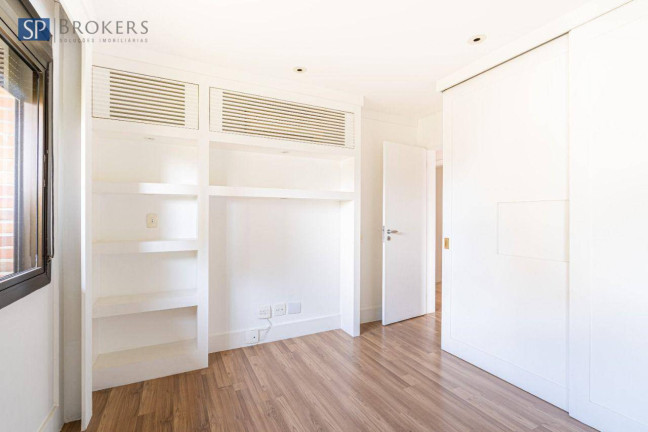 Imagem Imóvel com 5 Quartos à Venda, 592 m² em Vila Andrade - São Paulo Imagem Imóvel com 5 Quartos à Venda, 592 m² em Vila Andrade - São Paulo