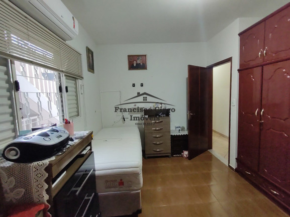 Imagem Casa com 3 Quartos à Venda, 230 m² em Pedregulho - Guaratinguetá Imagem Casa com 3 Quartos à Venda, 230 m² em Pedregulho - Guaratinguetá