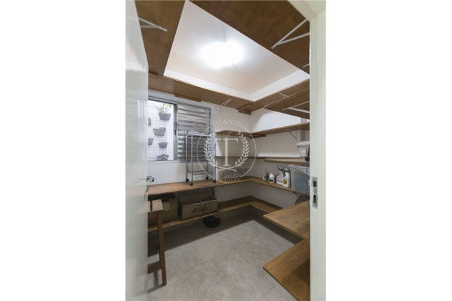 Imagem Casa com 3 Quartos à Venda, 270 m² em Cambuci - São Paulo Imagem Casa com 3 Quartos à Venda, 270 m² em Cambuci - São Paulo