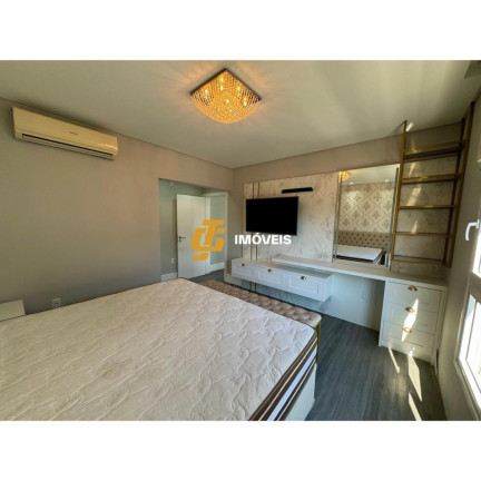 Imagem Casa com 3 Quartos à Venda, 289 m² em Caledônia - Camboriú Imagem Casa com 3 Quartos à Venda, 289 m² em Caledônia - Camboriú