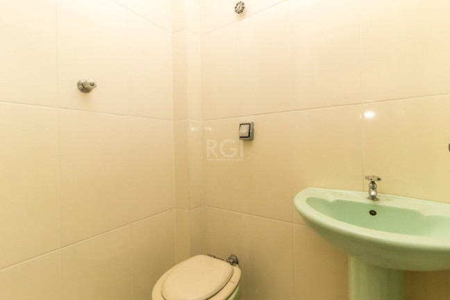 Imagem Imóvel com 3 Quartos à Venda, 228 m² em Bom Jesus - Porto Alegre Imagem Imóvel com 3 Quartos à Venda, 228 m² em Bom Jesus - Porto Alegre