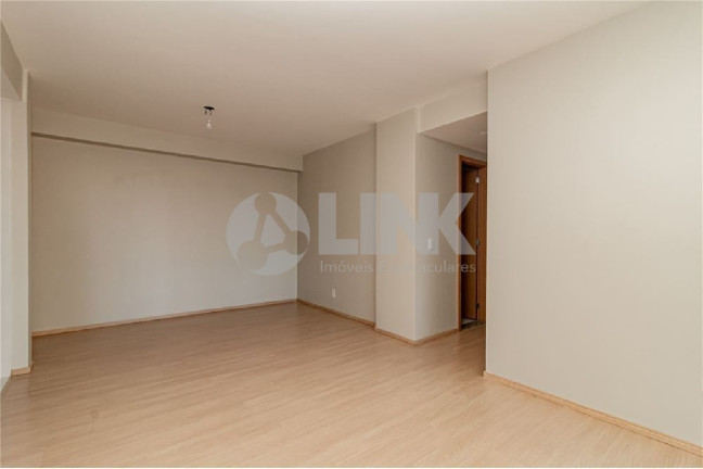 Imagem Apartamento com 3 Quartos à Venda, 81 m² em Passo Da Areia - Porto Alegre