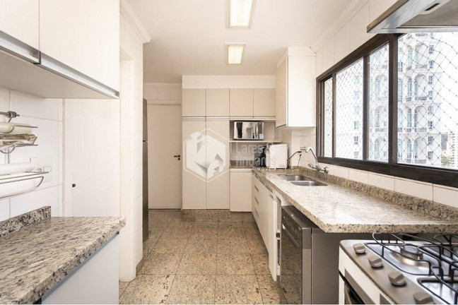 Imagem Apartamento com 4 Quartos à Venda, 181 m² em Campo Belo - São Paulo