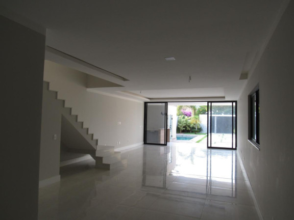 Imagem Casa com 4 Quartos à Venda, 350 m² em Barra Da Tijuca - Rio De Janeiro
