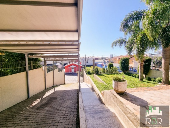 Imagem Casa com 3 Quartos à Venda, 178 m² em Caxias Do Sul Imagem Casa com 3 Quartos à Venda, 178 m² em Caxias Do Sul