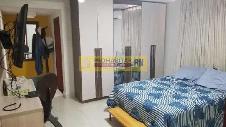 Imagem Casa com 4 Quartos à Venda,  em Candelária - Natal
