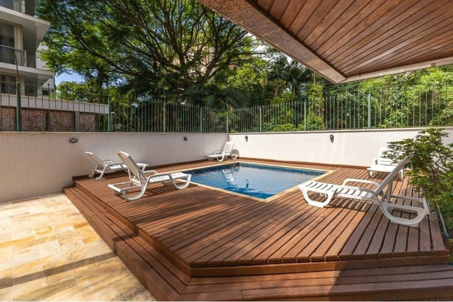 Imagem Apartamento com 3 Quartos à Venda, 108 m² em Higienópolis - Porto Alegre Imagem Apartamento com 3 Quartos à Venda, 108 m² em Higienópolis - Porto Alegre