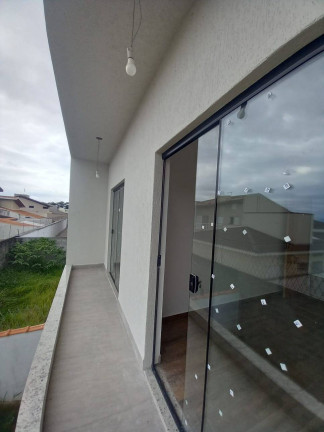 Imagem Casa com 3 Quartos à Venda, 150 m² em Jardim Oasis - Taubaté Imagem Casa com 3 Quartos à Venda, 150 m² em Jardim Oasis - Taubaté