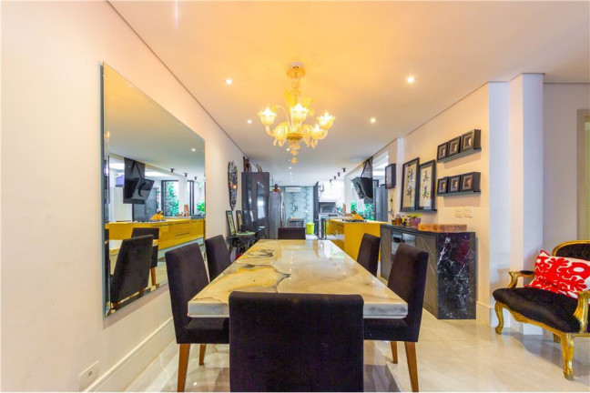 Imagem Casa com 4 Quartos à Venda, 169 m²