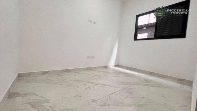 Imagem Casa com 2 Quartos à Venda, 55 m² em Maracanã - Praia Grande Imagem Casa com 2 Quartos à Venda, 55 m² em Maracanã - Praia Grande