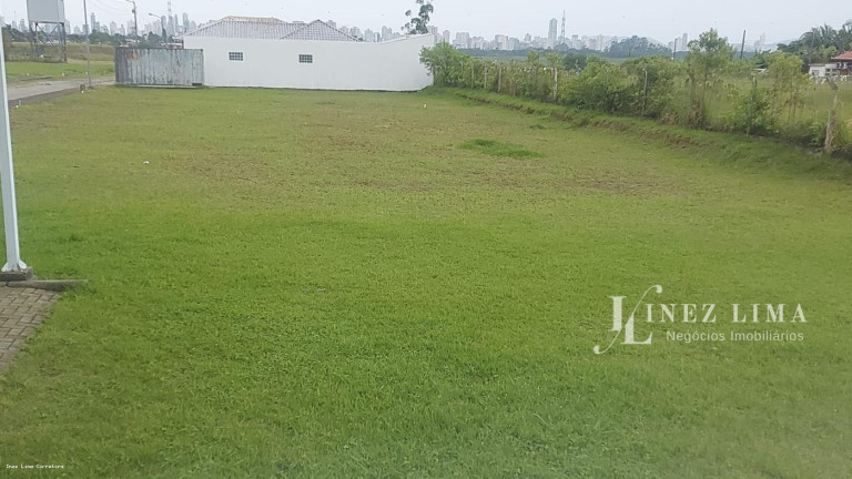 Imagem Terreno à Venda, 300 m² em Sertão Do Trombudo - Itapema Imagem Terreno à Venda, 300 m² em Sertão Do Trombudo - Itapema