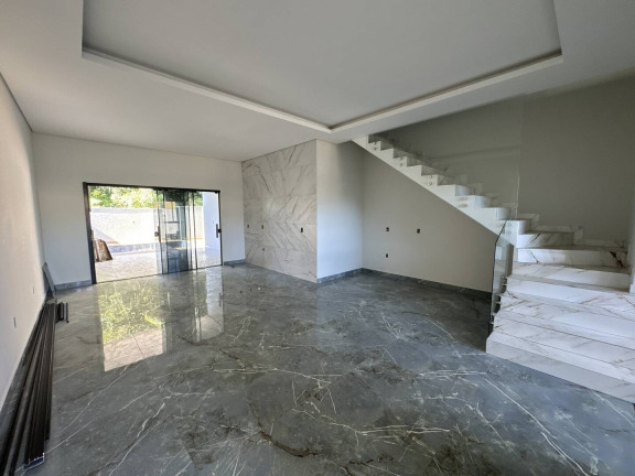 Imagem Casa com 3 Quartos à Venda, em Centro - Balneário Piçarras Imagem Casa com 3 Quartos à Venda, em Centro - Balneário Piçarras