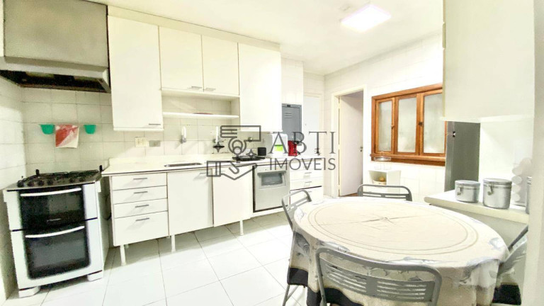 Imagem Apartamento com 4 Quartos à Venda, 130 m² em Moema - São Paulo Imagem Apartamento com 4 Quartos à Venda, 130 m² em Moema - São Paulo