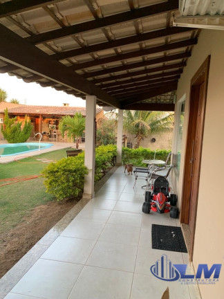 Imagem Casa com 3 Quartos à Venda, 250 m² em Nova Guarapari - Guarapari