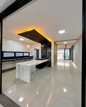 Imagem Sobrado com 3 Quartos à Venda, 248 m² em Cidade Jardim - Goiânia Imagem Sobrado com 3 Quartos à Venda, 248 m² em Cidade Jardim - Goiânia