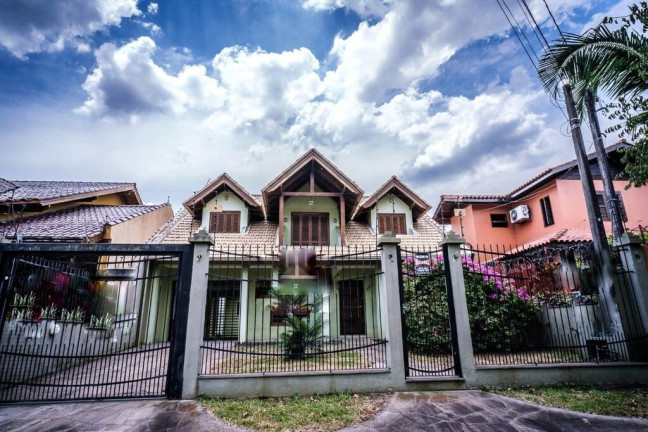 Imagem Casa com 2 Quartos à Venda, 306 m² em Parque Santa Fé - Porto Alegre Imagem Casa com 2 Quartos à Venda, 306 m² em Parque Santa Fé - Porto Alegre