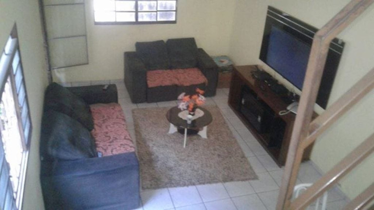 Imagem Casa com 3 Quartos à Venda, 120 m² em Conjunto Residencial Araretama - Pindamonhangaba Imagem Casa com 3 Quartos à Venda, 120 m² em Conjunto Residencial Araretama - Pindamonhangaba