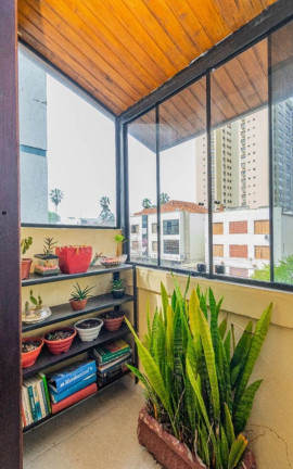 Imagem Imóvel com 5 Quartos à Venda, em Menino Deus - Porto Alegre Imagem Imóvel com 5 Quartos à Venda, em Menino Deus - Porto Alegre