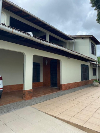 Casa com 4 Quartos à Venda, 348 m² em Aleixo - Manaus