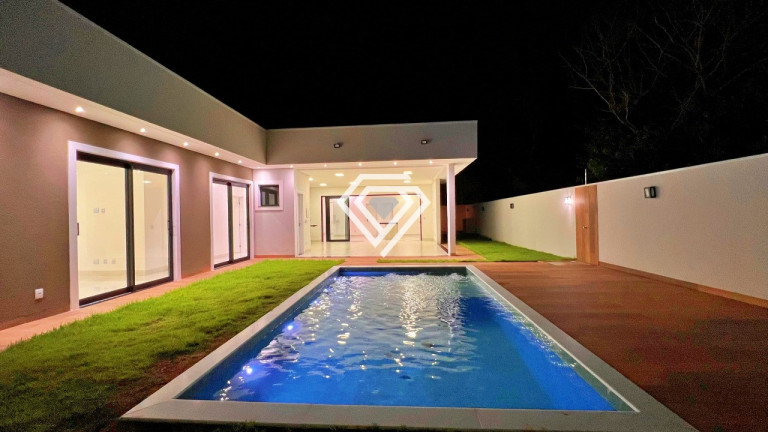 Imagem Casa de Condomínio com 4 Quartos à Venda, 240 m² em Loteamento Caribe - Palmas Imagem Casa de Condomínio com 4 Quartos à Venda, 240 m² em Loteamento Caribe - Palmas