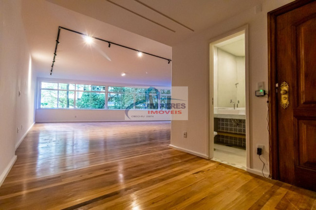 Imagem Apartamento com 4 Quartos à Venda, 330 m² em Copacabana - Rio De Janeiro Imagem Apartamento com 4 Quartos à Venda, 330 m² em Copacabana - Rio De Janeiro