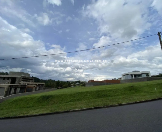 Terreno em Condomínio à Venda, 724 m² em Condomínio 7 Lagos - Itatiba