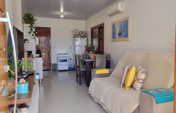 Imagem Casa com 1 Quarto à Venda, 45 m² em João Alves - Santa Cruz Do Sul Imagem Casa com 1 Quarto à Venda, 45 m² em João Alves - Santa Cruz Do Sul