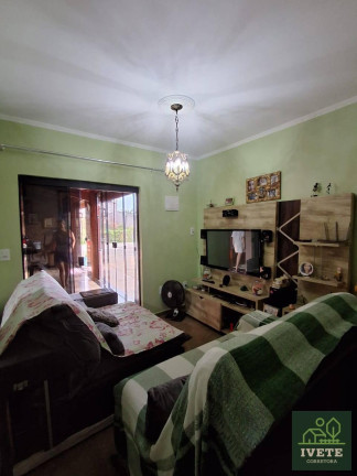 Imagem Chácara com 4 Quartos à Venda, 230 m²