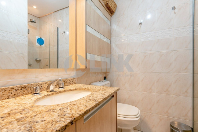 Imagem Apartamento com 2 Quartos à Venda, 77 m² em Petrópolis - Porto Alegre Imagem Apartamento com 2 Quartos à Venda, 77 m² em Petrópolis - Porto Alegre