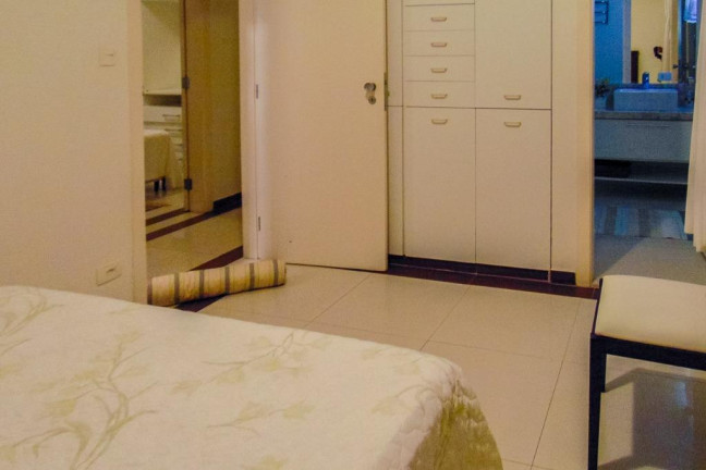 Imagem Apartamento com 4 Quartos à Venda, 200 m² em Pitangueiras - Guarujá Imagem Apartamento com 4 Quartos à Venda, 200 m² em Pitangueiras - Guarujá