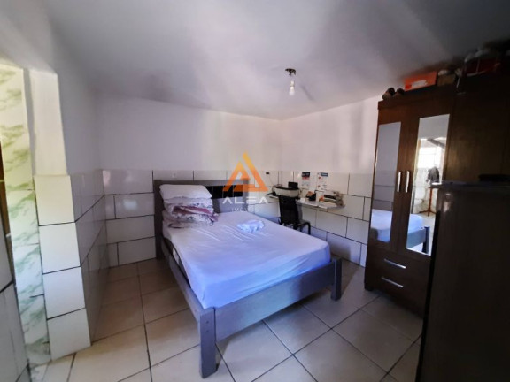 Imagem Casa com 3 Quartos à Venda, 238 m² Imagem Casa com 3 Quartos à Venda, 238 m²