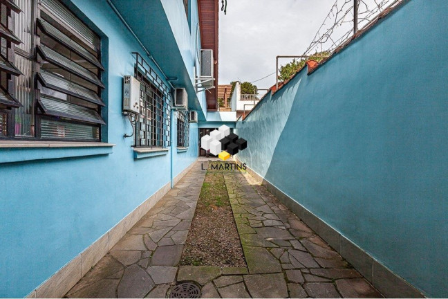 Imagem Casa com 5 Quartos à Venda, 330 m² em Vila Ipiranga - Porto Alegre Imagem Casa com 5 Quartos à Venda, 330 m² em Vila Ipiranga - Porto Alegre